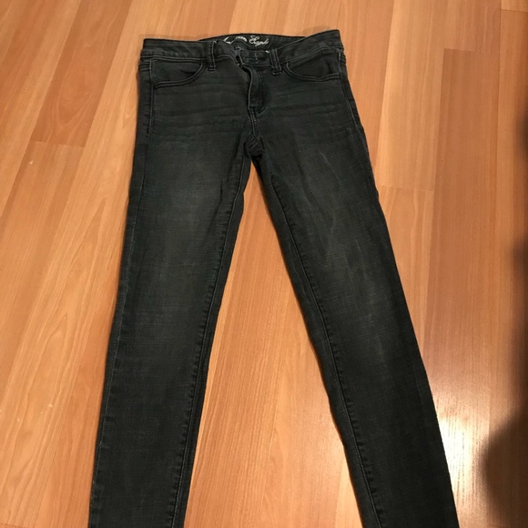 American Eagle Jeans - Picture 2 of 4